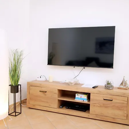 Osterstra_e 1_ Whg_ 2_ Haus Flora *